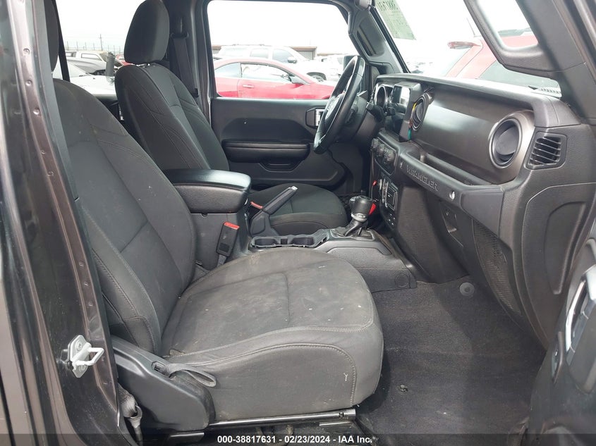 2018 JEEP WRANGLER UNLIMITED SPORT S 4X4 - 1C4HJXDG3JW122270