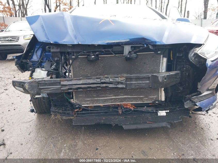 2019 HYUNDAI SONATA SE - 5NPE24AF5KH782196