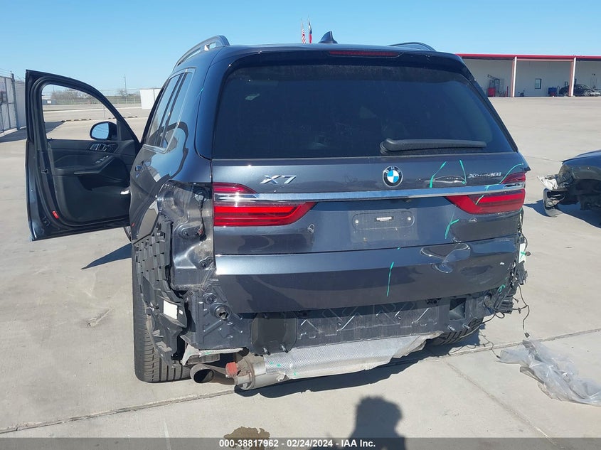2022 BMW X7 3.0L I6   N(VIN: 5UXCW2C06N9M81795