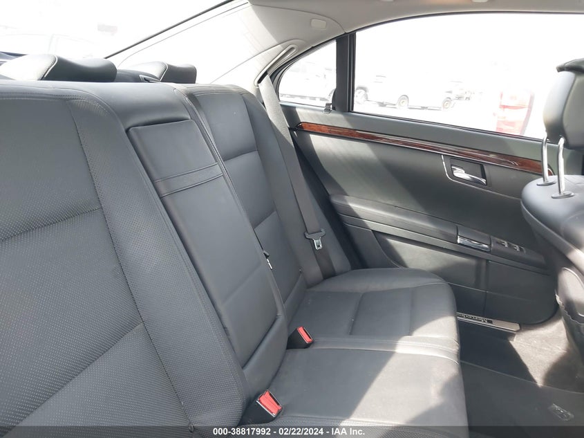 2013 MERCEDES-BENZ S 550 4MATIC WDDNG9EB8DA529301