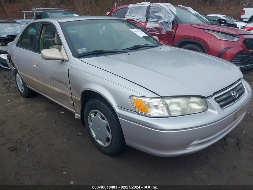 2000 Toyota Camry Ce/Le/Xle VIN: 4T1BG22K3YU713487 Lot: 38818483