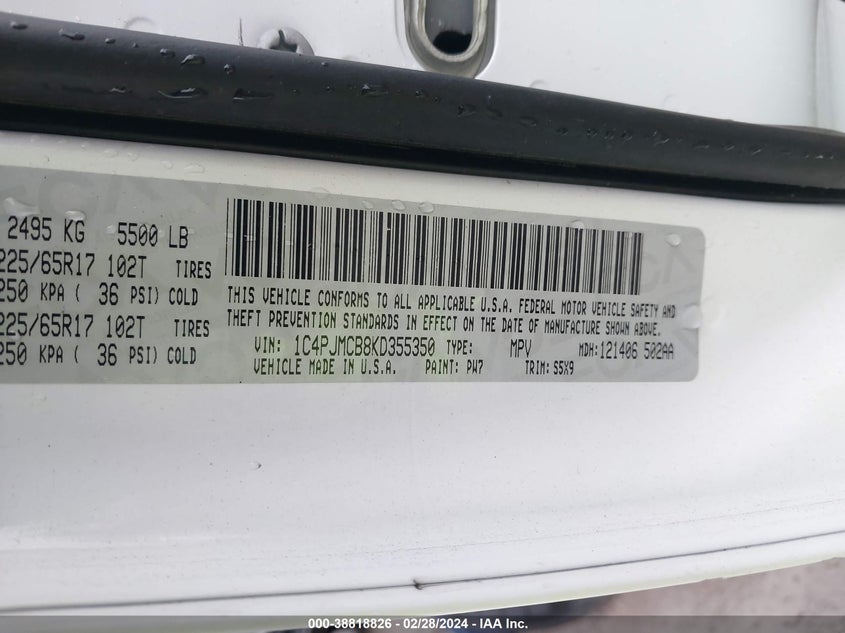 VIN 1C4PJMCB8KD355350 2019 JEEP CHEROKEE LATITUDE 4X4