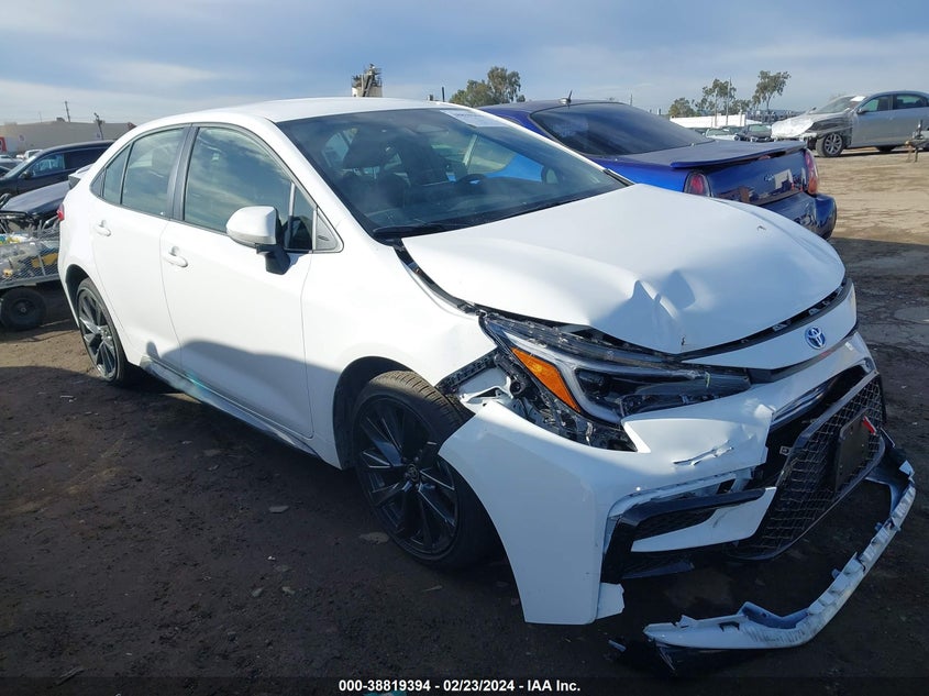 2024 TOYOTA COROLLA  (VIN: JTDBCMFE8RJ022717)