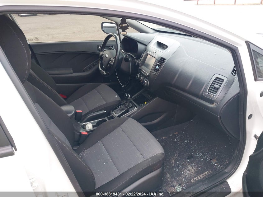 2018 KIA FORTE LX/S - 3KPFL4A79JE229905