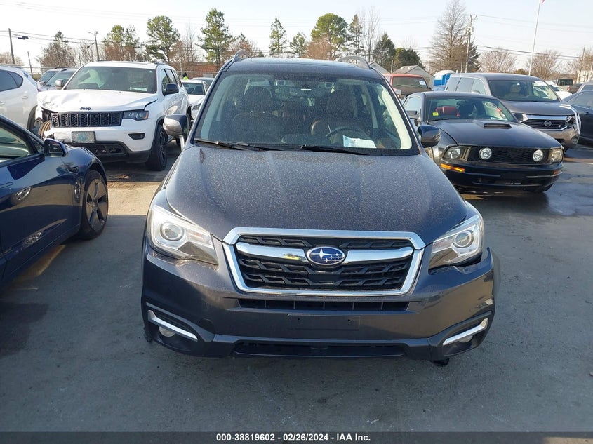 VIN JF2SJAWC9JH459092 2018 SUBARU FORESTER TOURING
