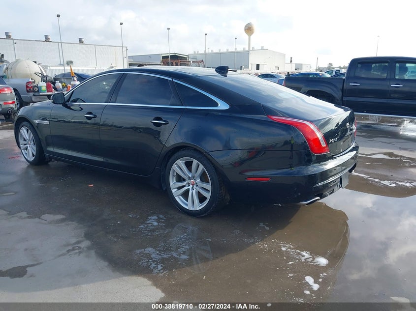 2016 JAGUAR XJ XJL PORTFOLIO - SAJWJ2GDXG8V92774