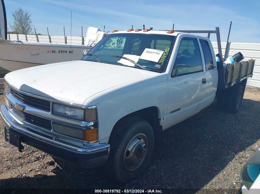 1997 Chevrolet C3500 Hd Fleetside white truck gasoline 1GCHC39J9VF011493 photo #3