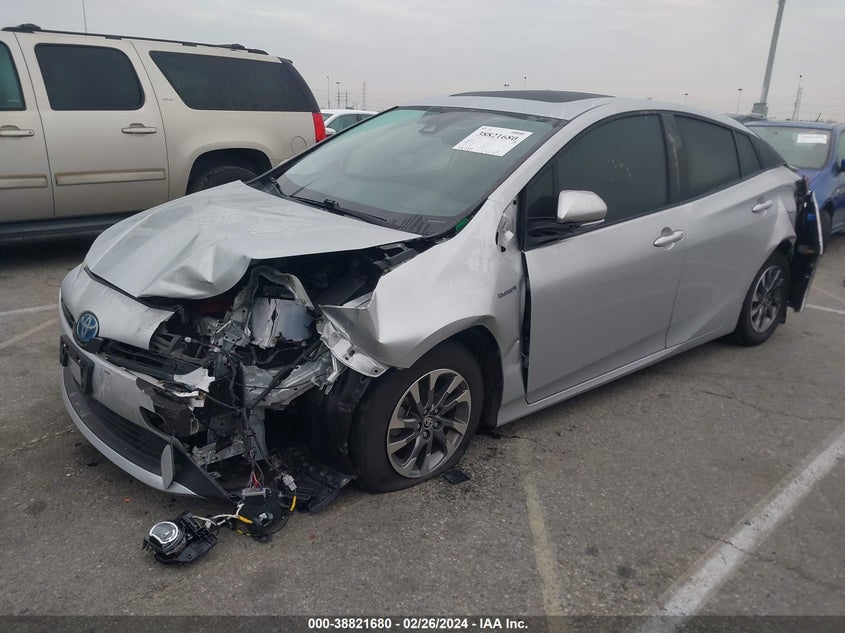 2019 TOYOTA PRIUS XLE - JTDKARFU3K3075328