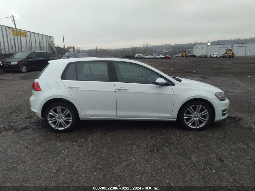 2015 VOLKSWAGEN GOLF TDI SE 4-DOOR - 3VW2A7AU0FM086820