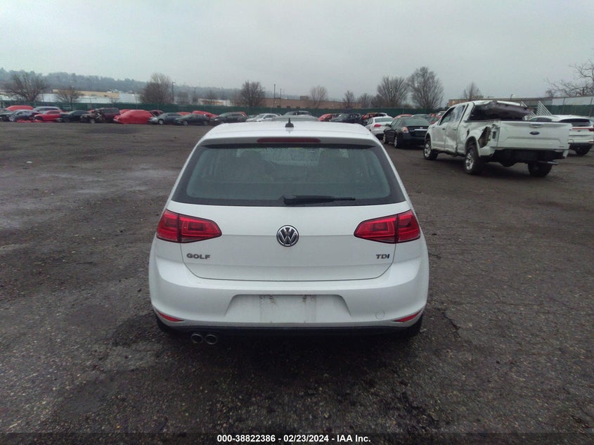 2015 VOLKSWAGEN GOLF TDI SE 4-DOOR - 3VW2A7AU0FM086820