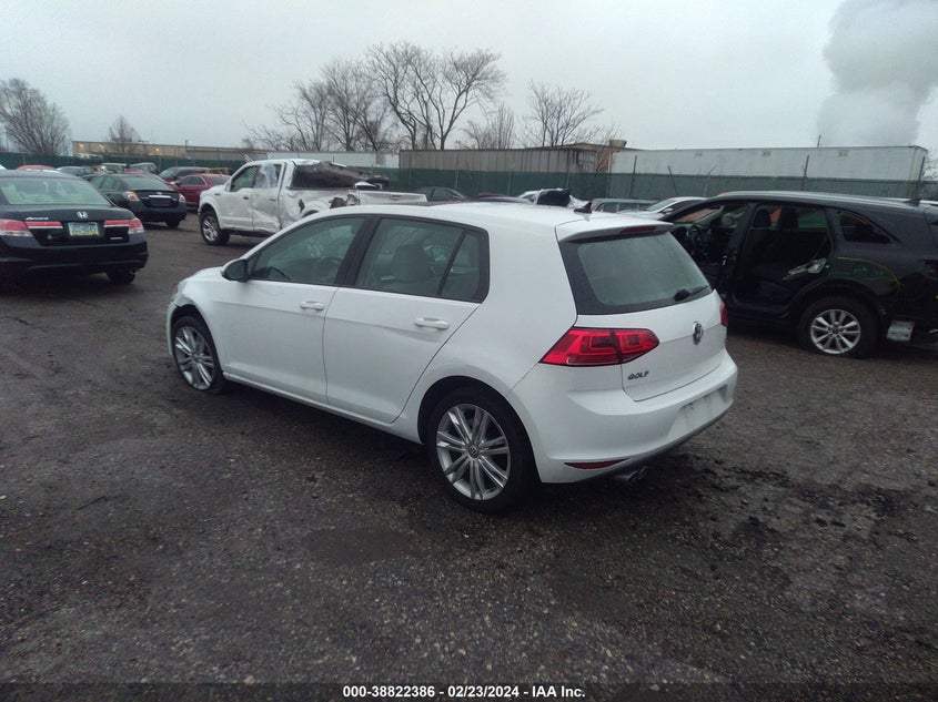2015 VOLKSWAGEN GOLF TDI SE 4-DOOR - 3VW2A7AU0FM086820