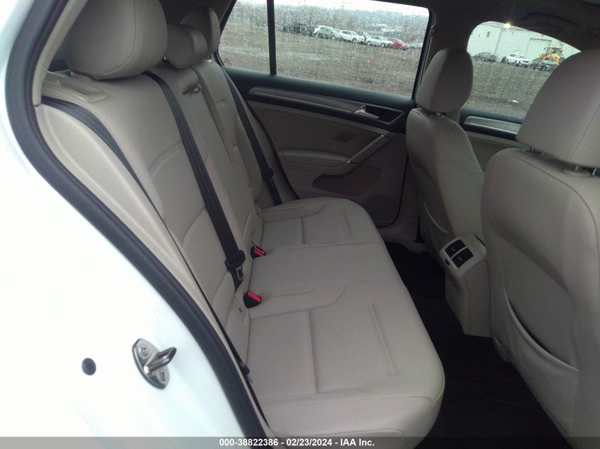 2015 VOLKSWAGEN GOLF TDI SE 4-DOOR - 3VW2A7AU0FM086820