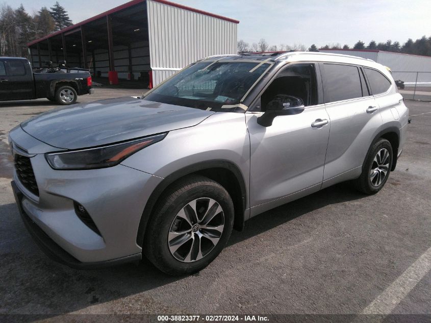 2022 Toyota Highlander Xle VIN: 5TDGZRBH2NS577421 Lot: 38823377