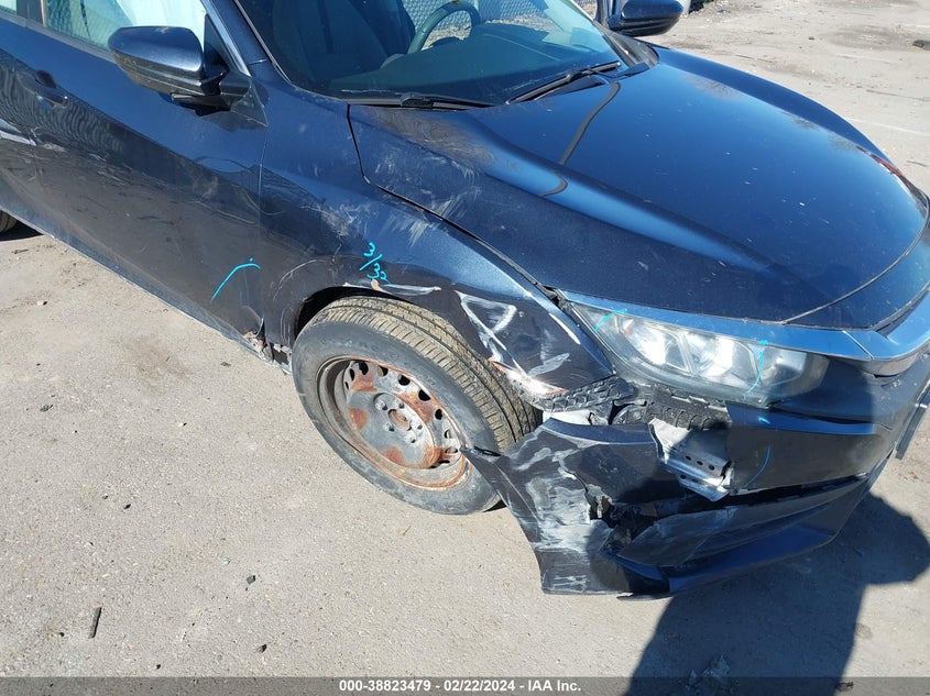 VIN 2HGFC2F58JH579480 2018 HONDA CIVIC LX