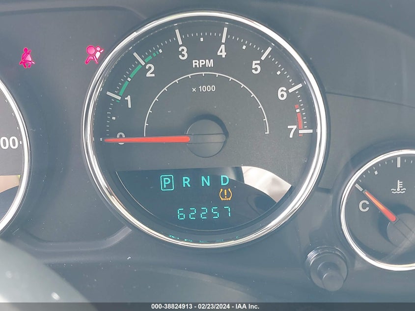 2014 JEEP WRANGLER UNLIMITED SPORT - 1C4BJWDG6EL251126