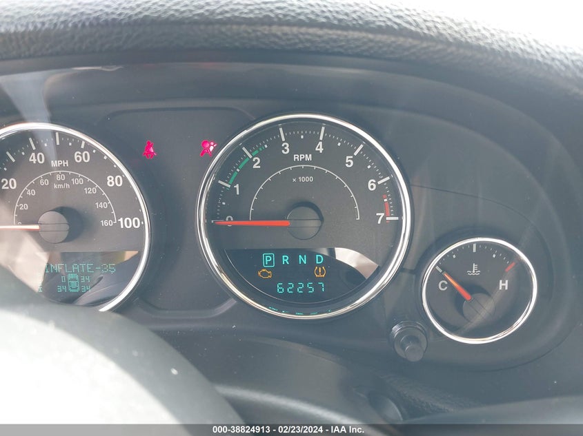 2014 JEEP WRANGLER UNLIMITED SPORT - 1C4BJWDG6EL251126