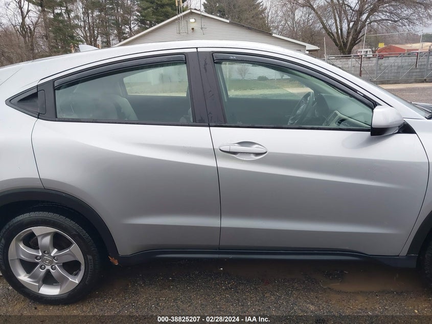 VIN 3CZRU6H39LG702115 2020 HONDA HR-V AWD LX