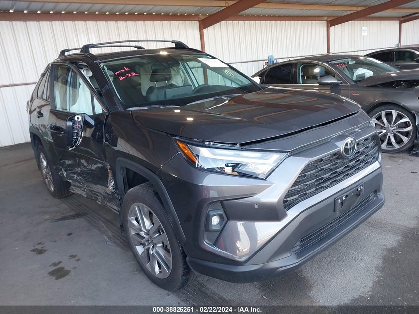TOYOTA RAV4 XLE PREMIUM 2023