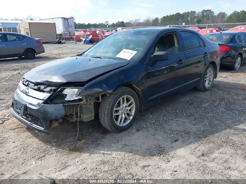 2012 Ford Fusion S VIN: 3FAHP0GA2CR128389 Lot: 38825255