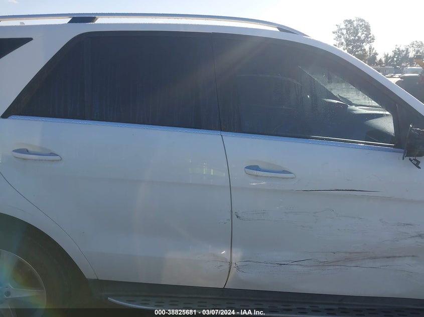 2017 MERCEDES-BENZ GLE 350 - 4JGDA5JB9HA820896