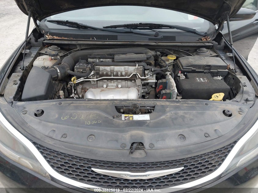 2015 CHRYSLER 200 LX - 1C3CCCFB7FN560791