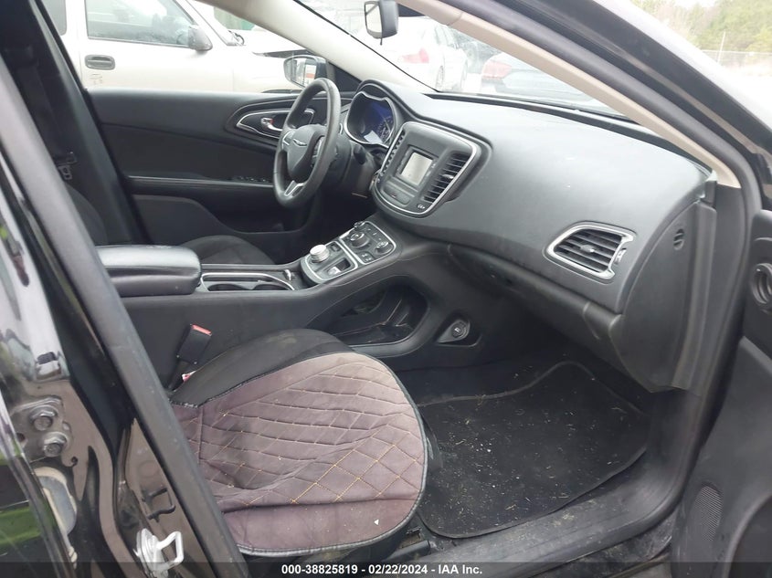 2015 CHRYSLER 200 LX - 1C3CCCFB7FN560791