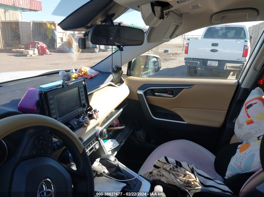 2022 TOYOTA RAV4 XLE - 2T3W1RFV9NC212995