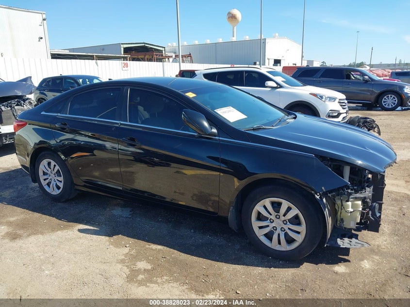 2013 HYUNDAI SONATA GLS - 5NPEB4AC1DH558402