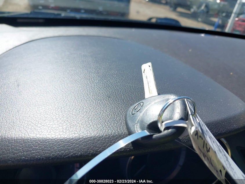 2013 HYUNDAI SONATA GLS - 5NPEB4AC1DH558402