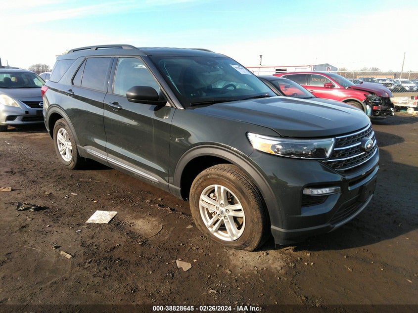 FORD EXPLORER XLT 2022