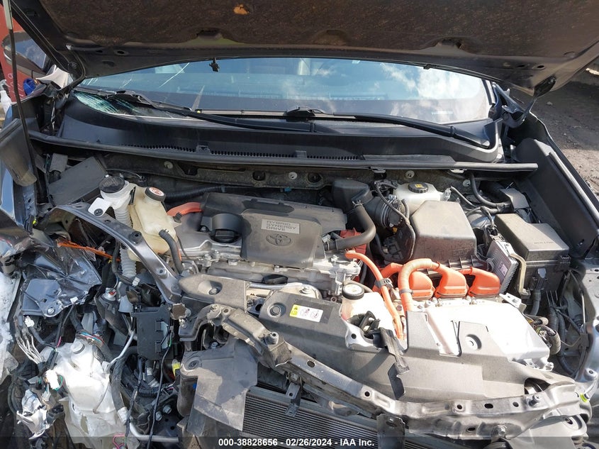 2018 TOYOTA RAV4 HYBRID SE - JTMJJREV3JD234556