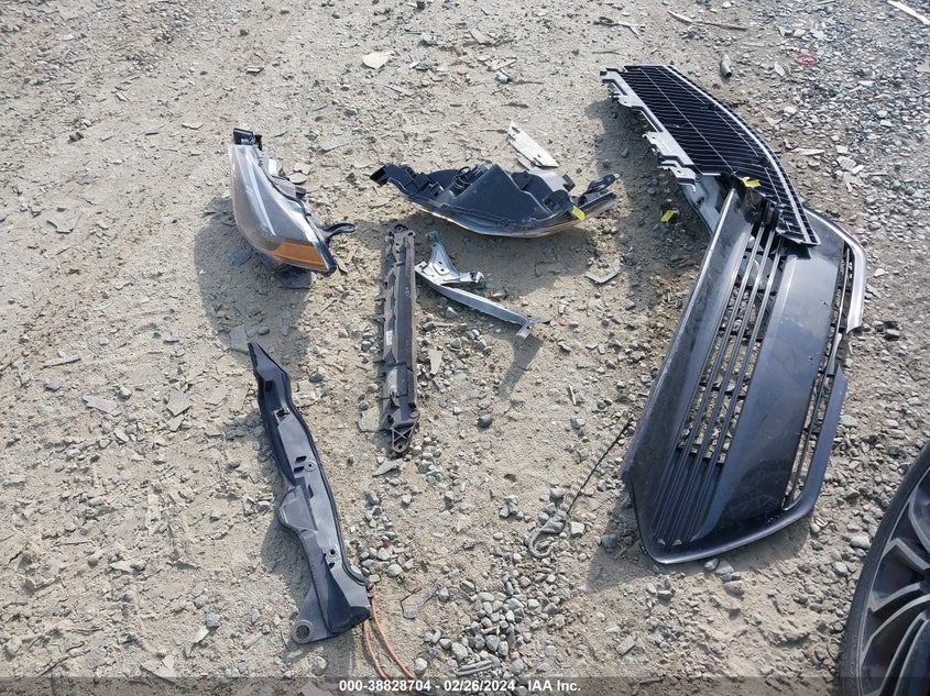 2019 TOYOTA COROLLA LE - 2T1BURHE7KC226904