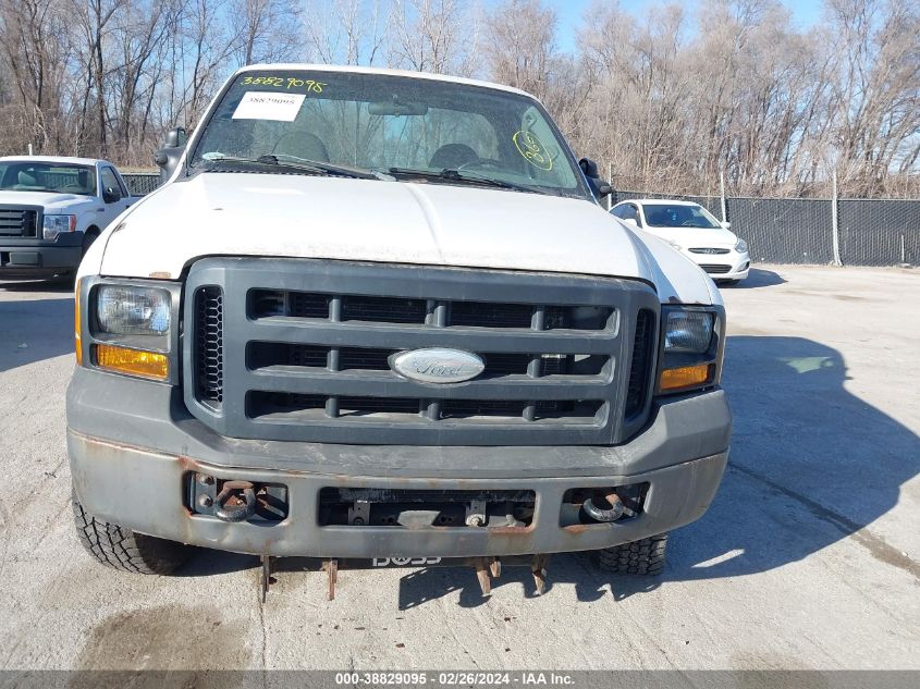 2007 Ford F-250 Xl/Xlt VIN: 1FTNF21547EB13084 Lot: 38829095