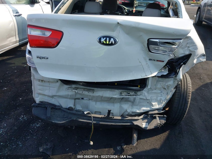 2016 KIA RIO EX/SX - KNADN4A34G6676071
