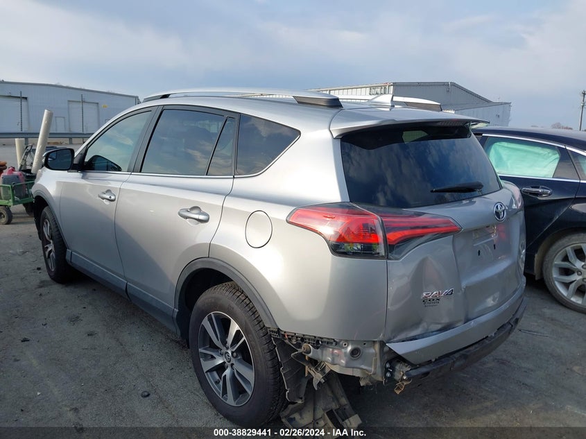 2016 TOYOTA RAV4 XLE - 2T3WFREV6GW272026
