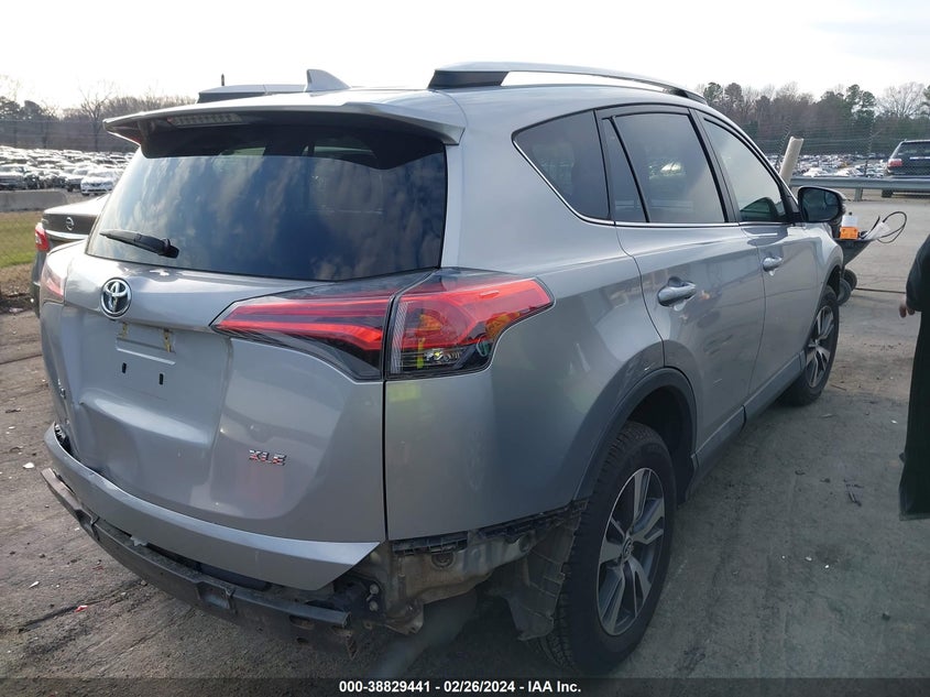 2016 TOYOTA RAV4 XLE - 2T3WFREV6GW272026