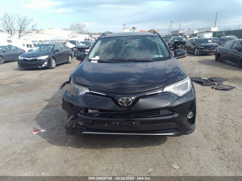 2018 TOYOTA RAV4 ADVENTURE/XLE - 2T3RFREV3JW735955