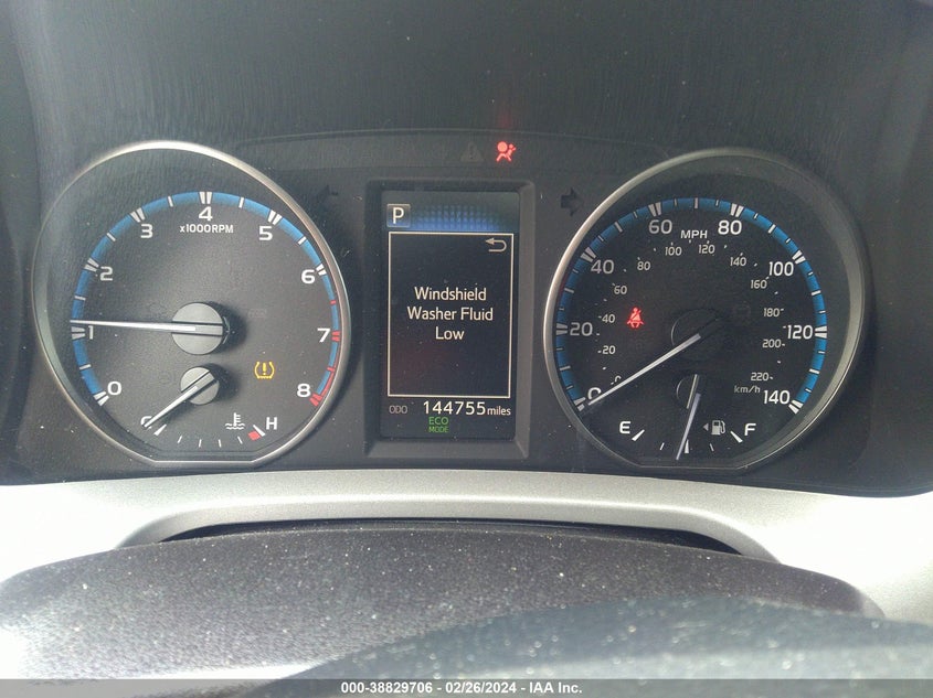 2018 TOYOTA RAV4 ADVENTURE/XLE - 2T3RFREV3JW735955