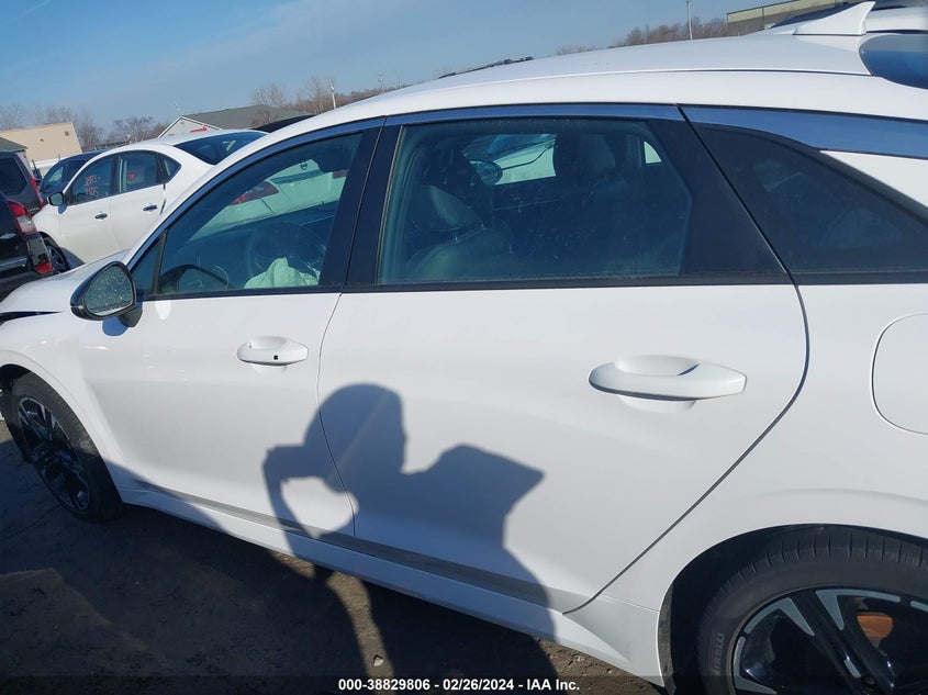 2022 KIA K5 GT-LINE - 5XXG64J25NG093995