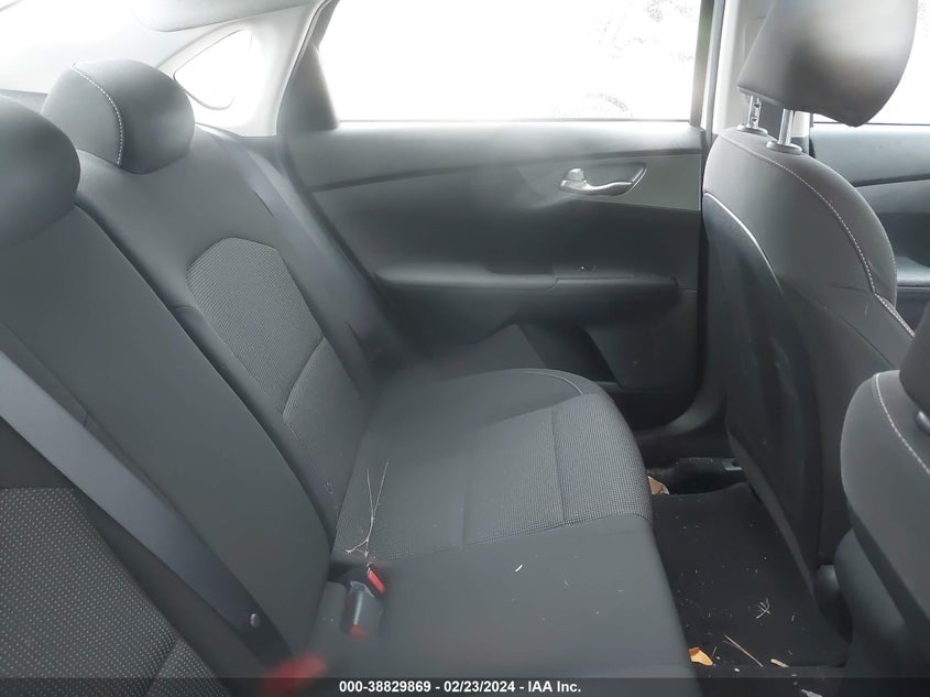 VIN 3KPF24AD7LE193918 2020 KIA FORTE LXS