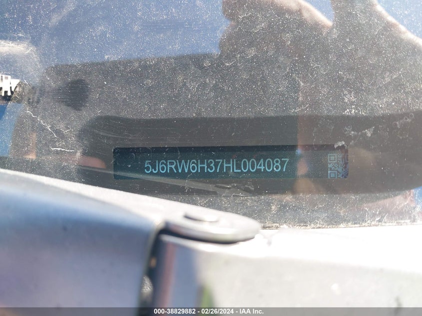 2017 HONDA CR-V LX - 5J6RW6H37HL004087