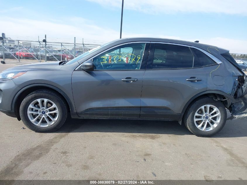 VIN 1FMCU9G63MUA16445 2021 FORD ESCAPE SE
