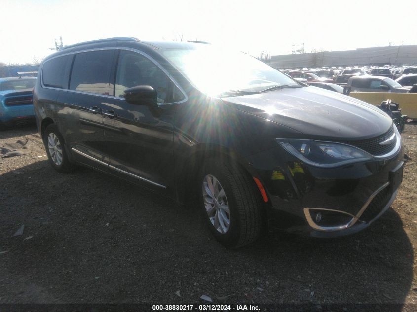 2019 Chrysler Pacifica Touring L VIN: 2C4RC1BG8KR705779 Lot: 38830217