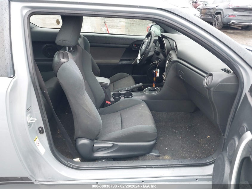 2011 Scion Tc VIN: JTKJF5C76B3010549 Lot: 38830798
