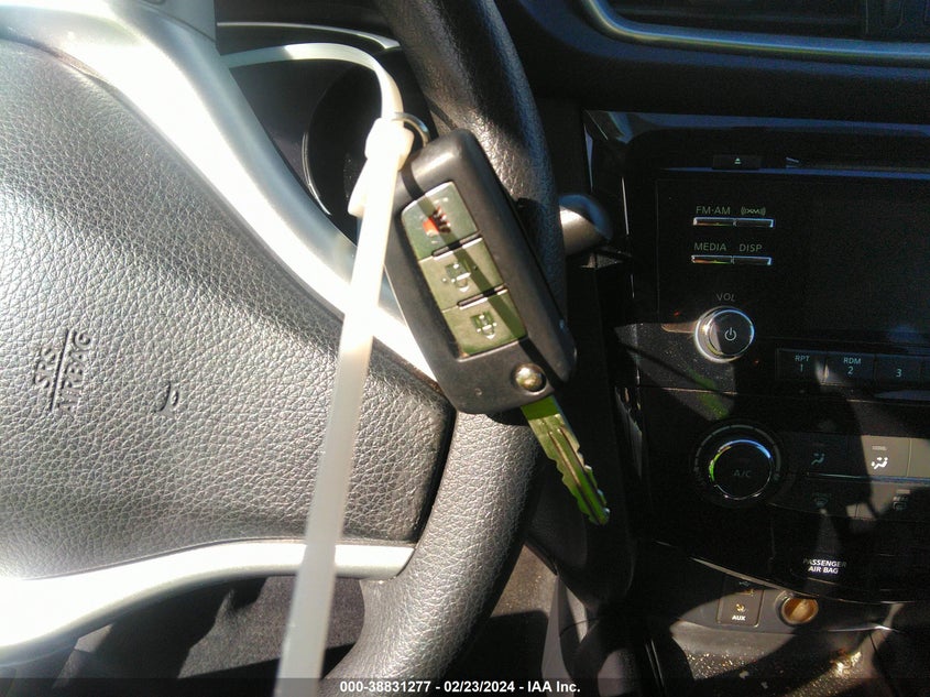 2015 NISSAN ROGUE S/SL/SV - KNMAT2MT7FP543468