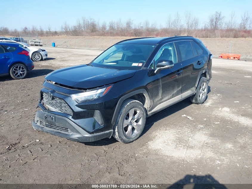 VIN 2T3P1RFV5NC321765 2022 TOYOTA RAV4 XLE