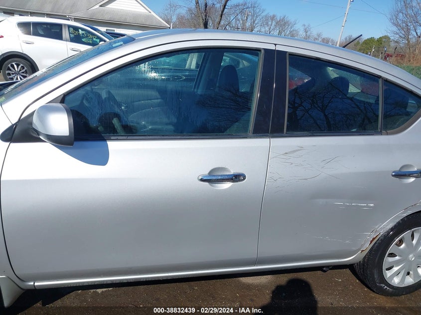 2014 NISSAN VERSA 1.6 SV - 3N1CN7AP1EL806753