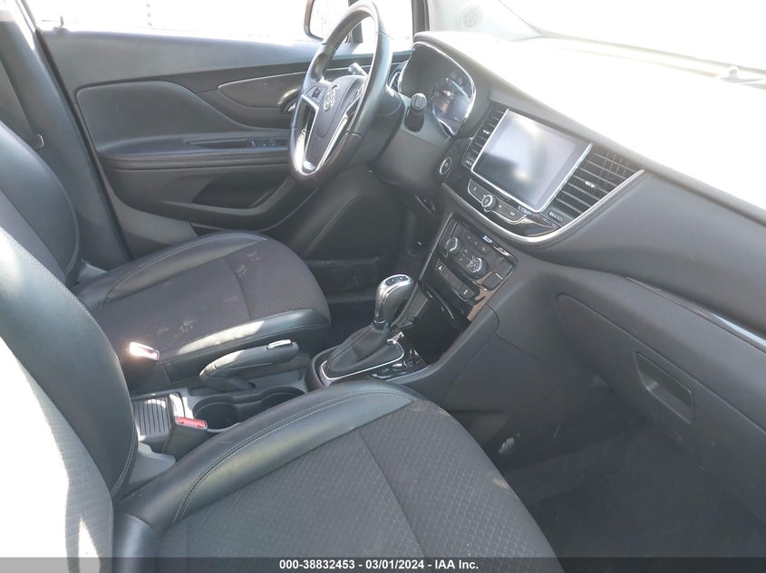 VIN KL4CJASB8KB825641 2019 BUICK ENCORE FWD PREFERRED