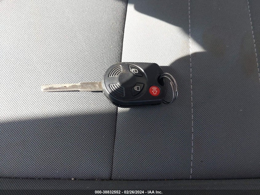 VIN 1FMCU0F76HUD34619 2017 FORD ESCAPE S