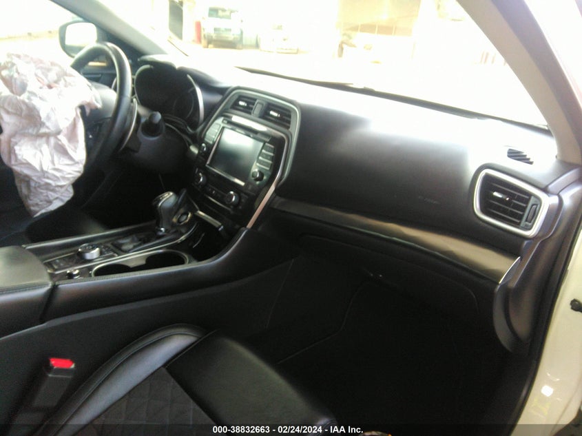 2017 NISSAN MAXIMA 3.5S/SV/SL/SR/PLAT - 1N4AA6AP3HC407052